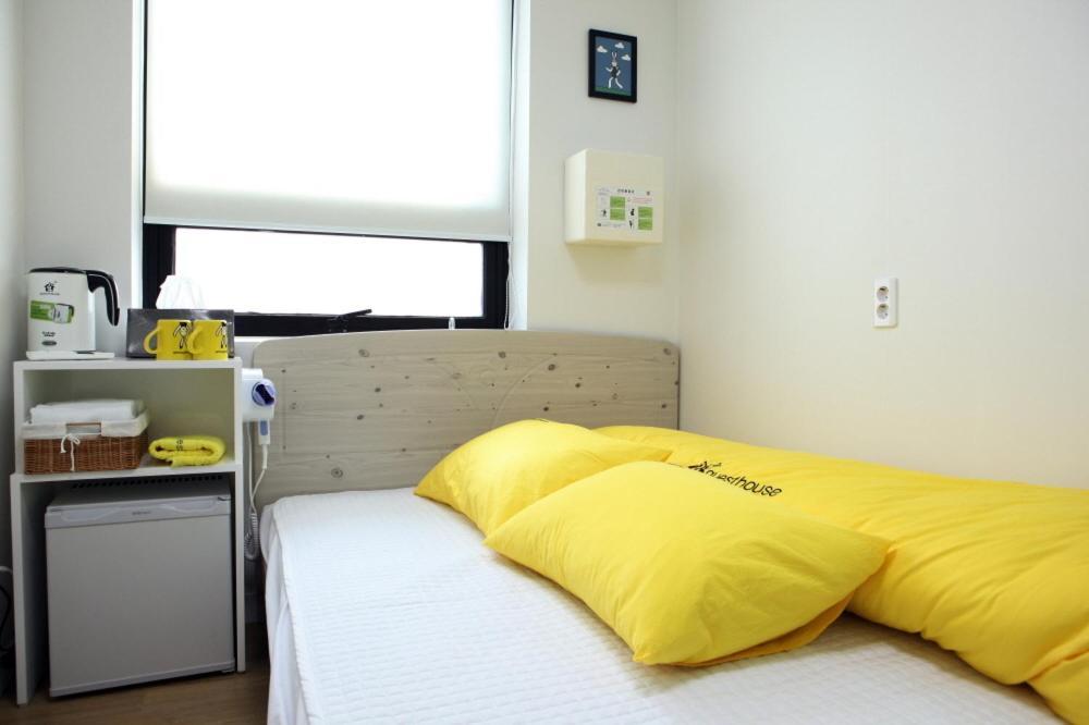 24 Guesthouse Dongdaemun Market Сеул Номер фото