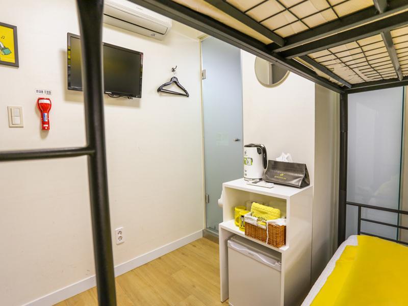 24 Guesthouse Dongdaemun Market Сеул Экстерьер фото