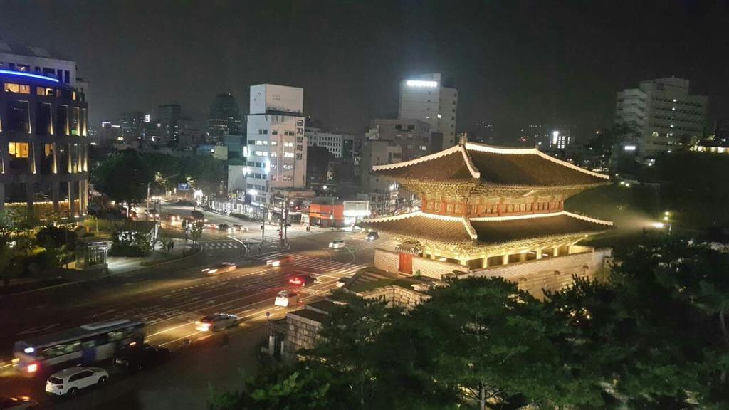 24 Guesthouse Dongdaemun Market Сеул Экстерьер фото